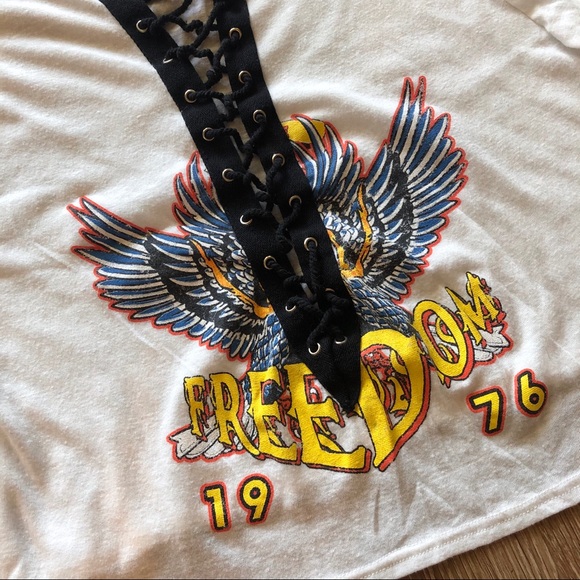 Lace-up Graphic Tee - Picture 3 of 3